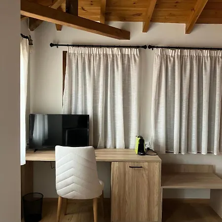 Hotel de apartamente Melofegaro Palaios Panteleimonas