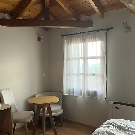 Melofegaro Παλαιός Παντελεήμων