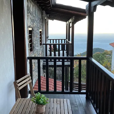 Ξενοδοχείο με διαμερίσματα Melofegaro Παλαιός Παντελεήμων