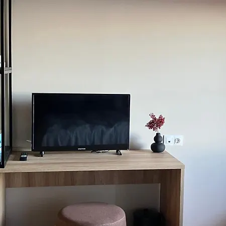 Melofegaro Hotel apartamentowy Palaios Panteleimonas