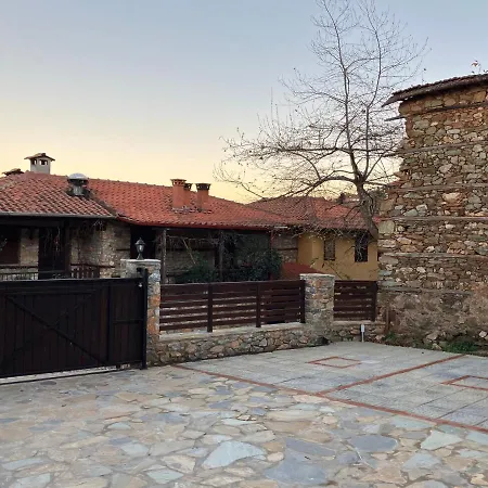 Ξενοδοχείο με διαμερίσματα Melofegaro Παλαιός Παντελεήμων