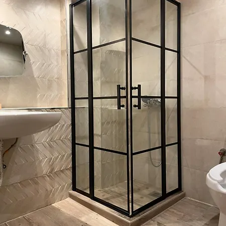 Ξενοδοχείο με διαμερίσματα Melofegaro 4*